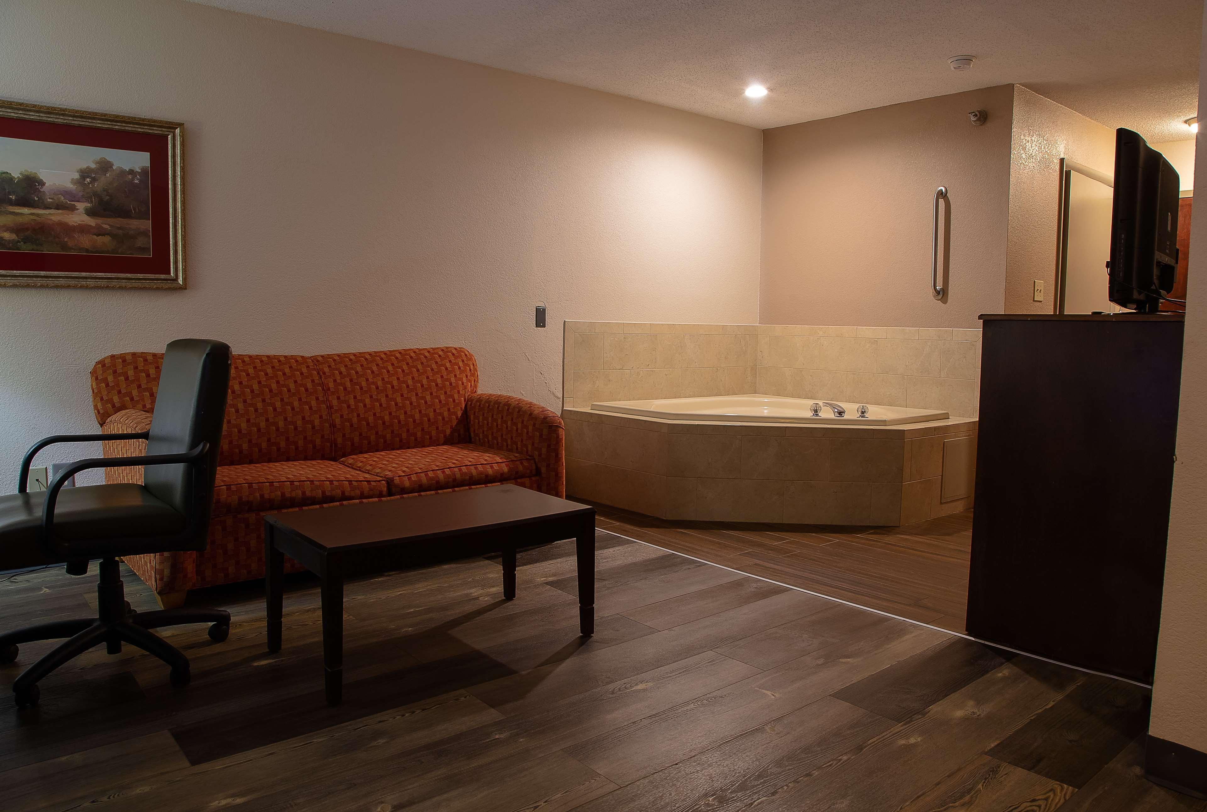 Surestay Plus Hotel Tarboro Phòng bức ảnh